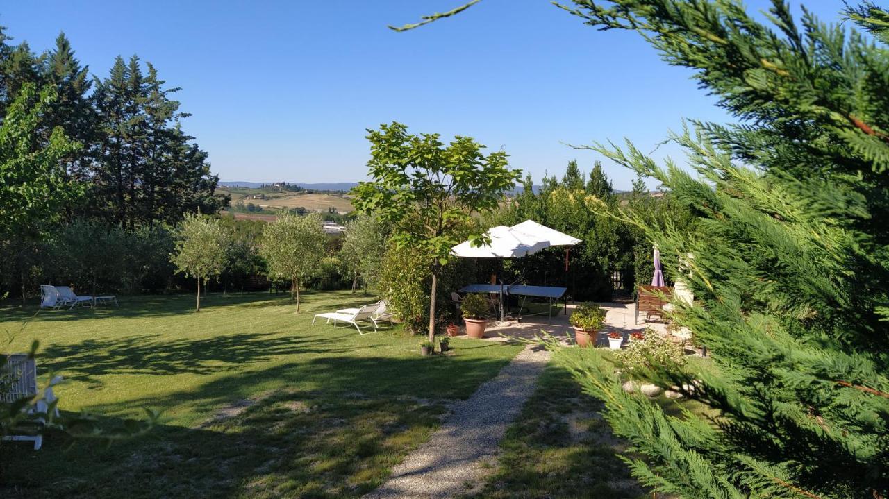 Il Lavandeto - Farmhouse In The City Сиена Екстериор снимка