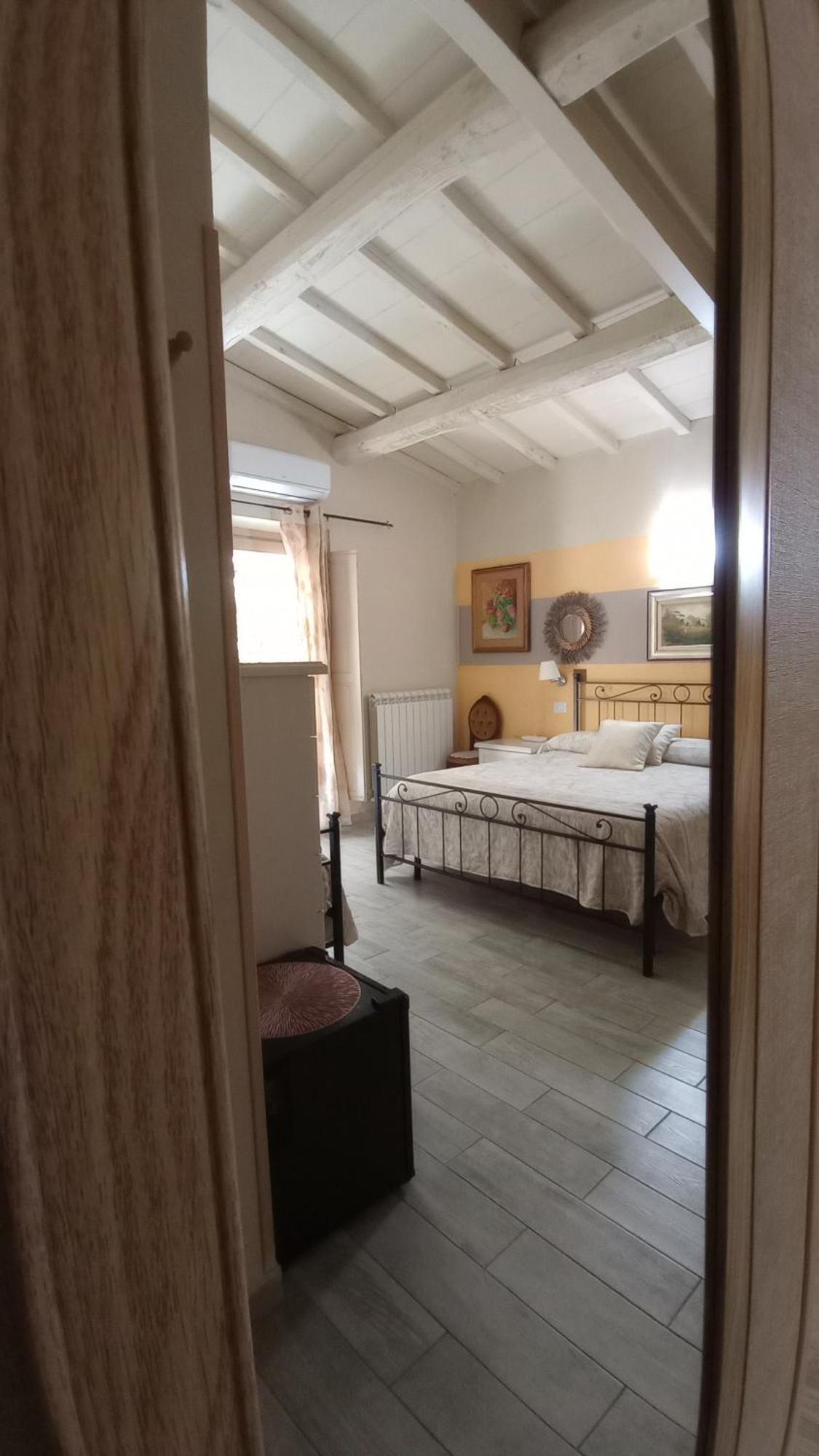Il Lavandeto - Farmhouse In The City Сиена Екстериор снимка